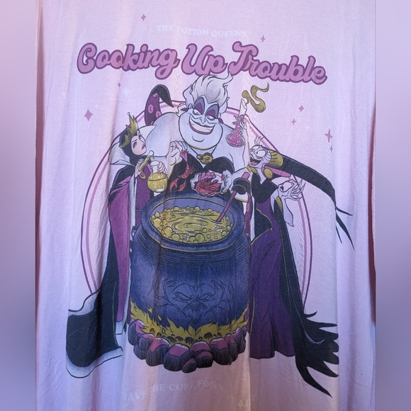 Disney Villains Oversized Pink Sleep Shirt sz 2X Ursula Cooking Up Trouble - Picture 2 of 9